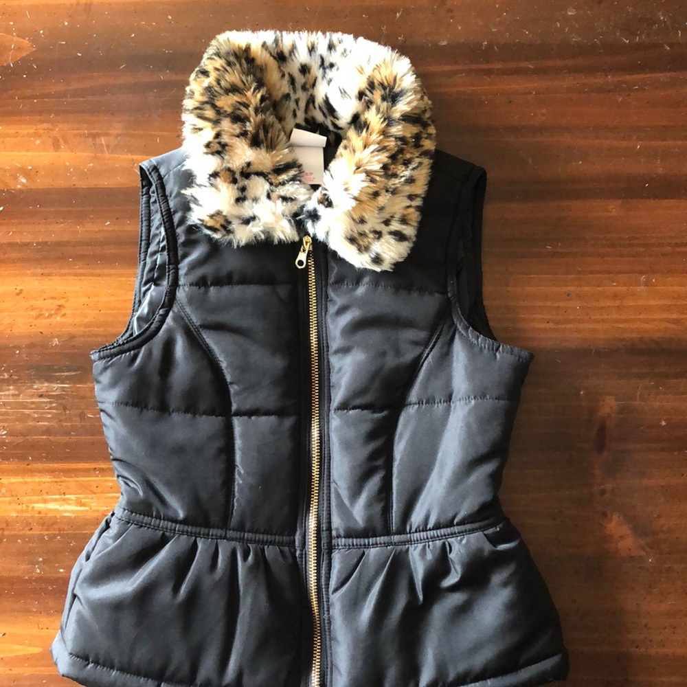 Black Circo girls vest size small